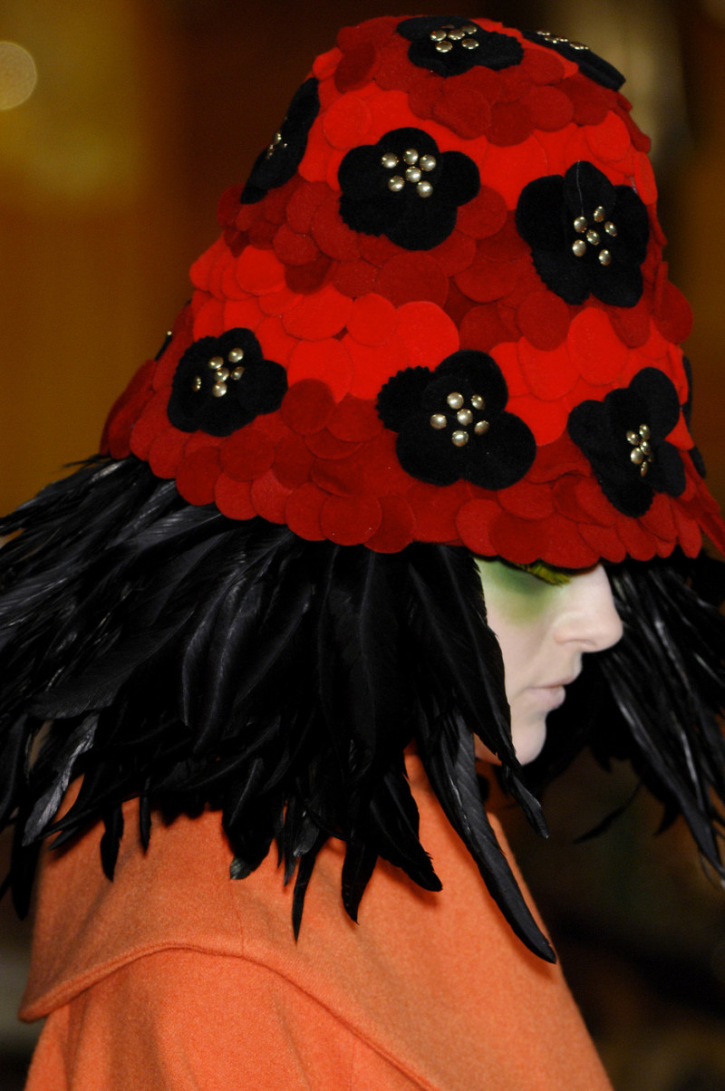 John+Galliano+Fall+2008+Details+RczSb4m0kZbx.jpg