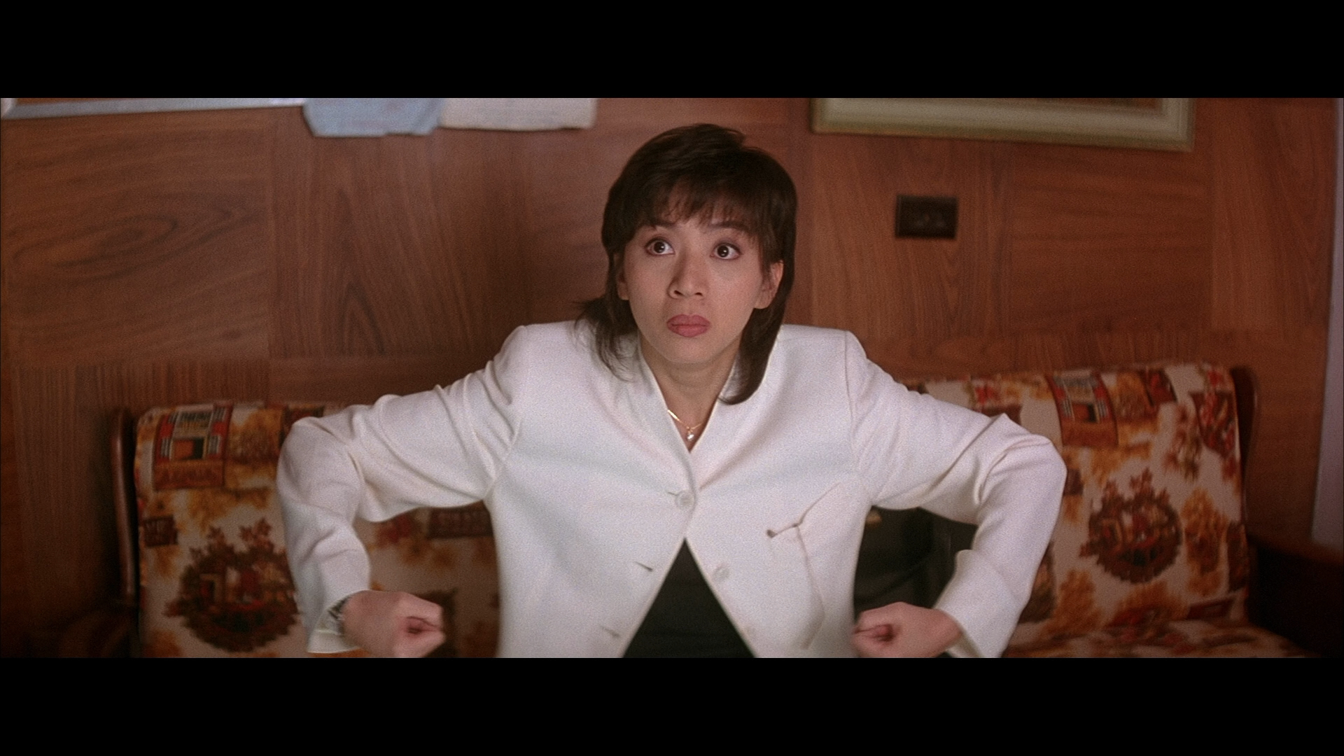 Разборка в Бронксе_[Rumble in the Bronx]_1995г_Jackie Chan.mkv_20240605_121311.266.png