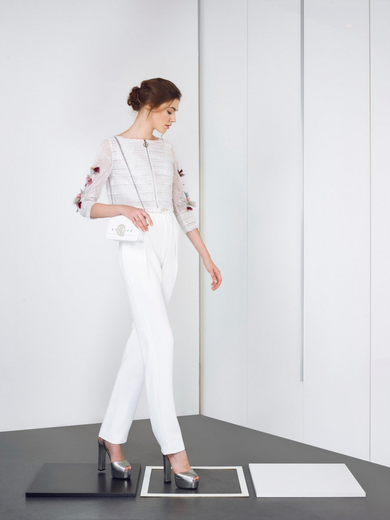 tony-ward-pap-ss19-31-resp2400v.jpg