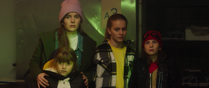 The.Chaos.Sisters.and.Penguin.Paul.2024.BDRip.MULTi-RGB.mkv_snapshot_01.04.33.495.png