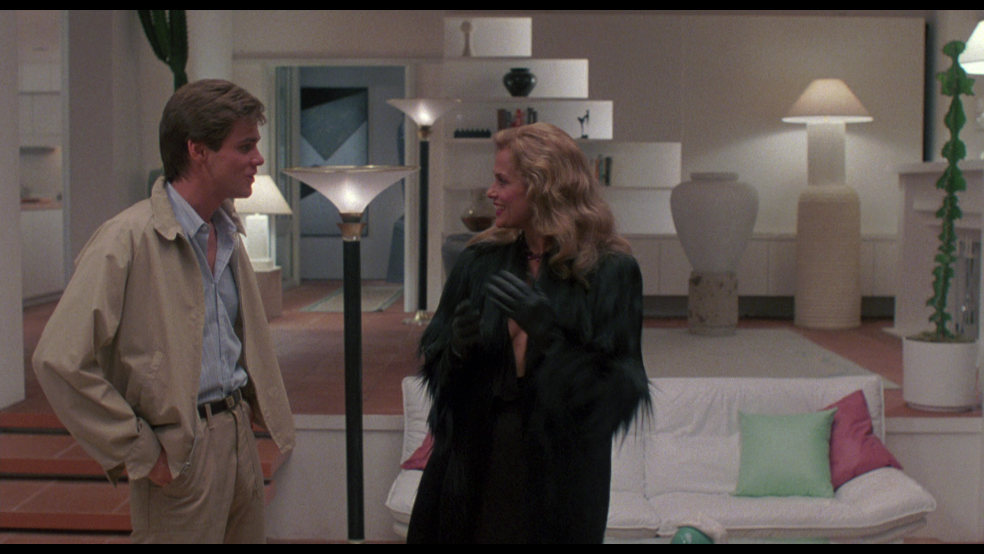 Once.Bitten.1985.Shout.Factory.BDRemux.1080p[(032762)2024-08-30-07-57-17].PNG