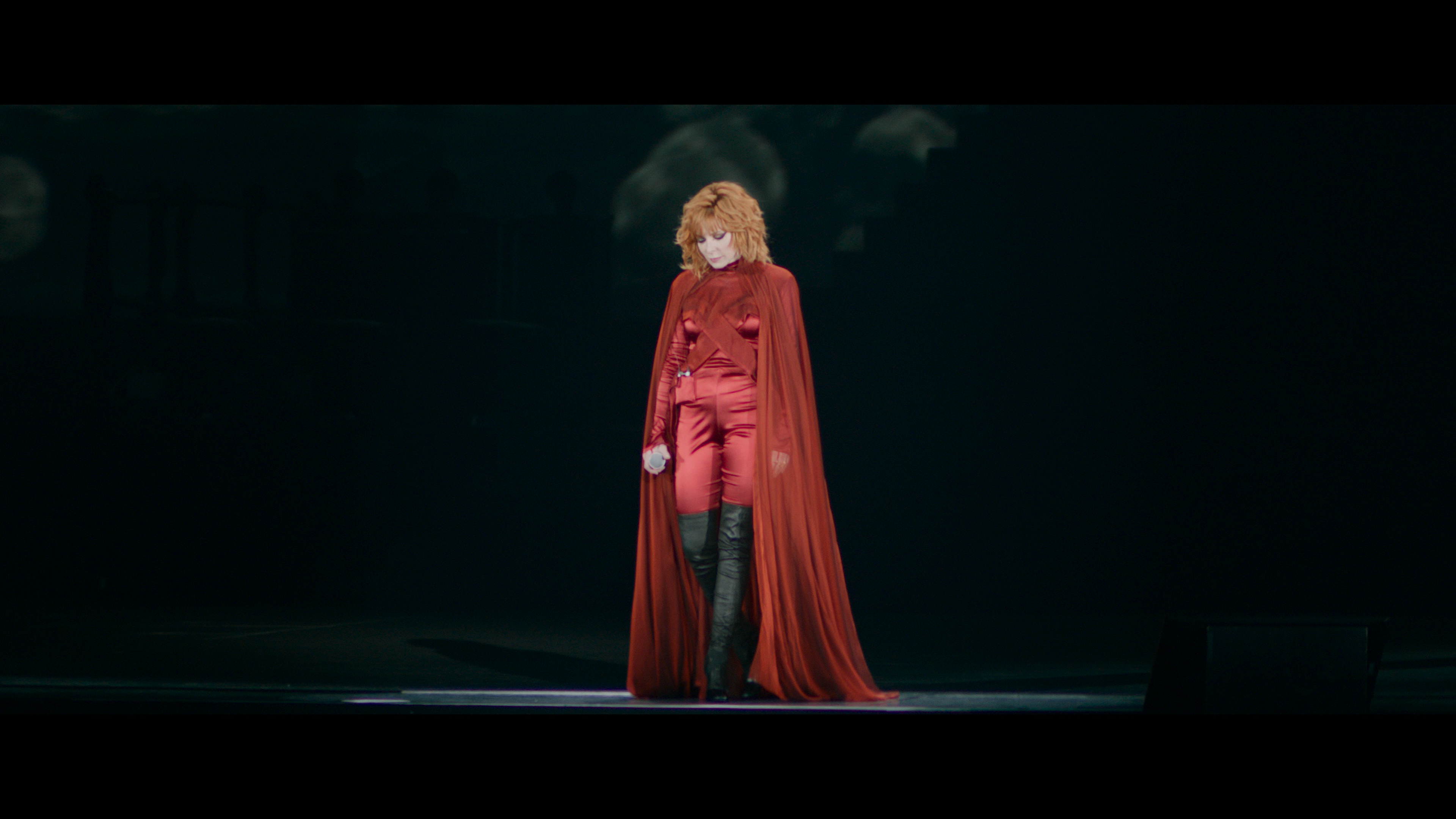 Mylene Farmer 2019 - Le Film.UHDBDRemux.HDR.mkv_20240928_155938.001.png