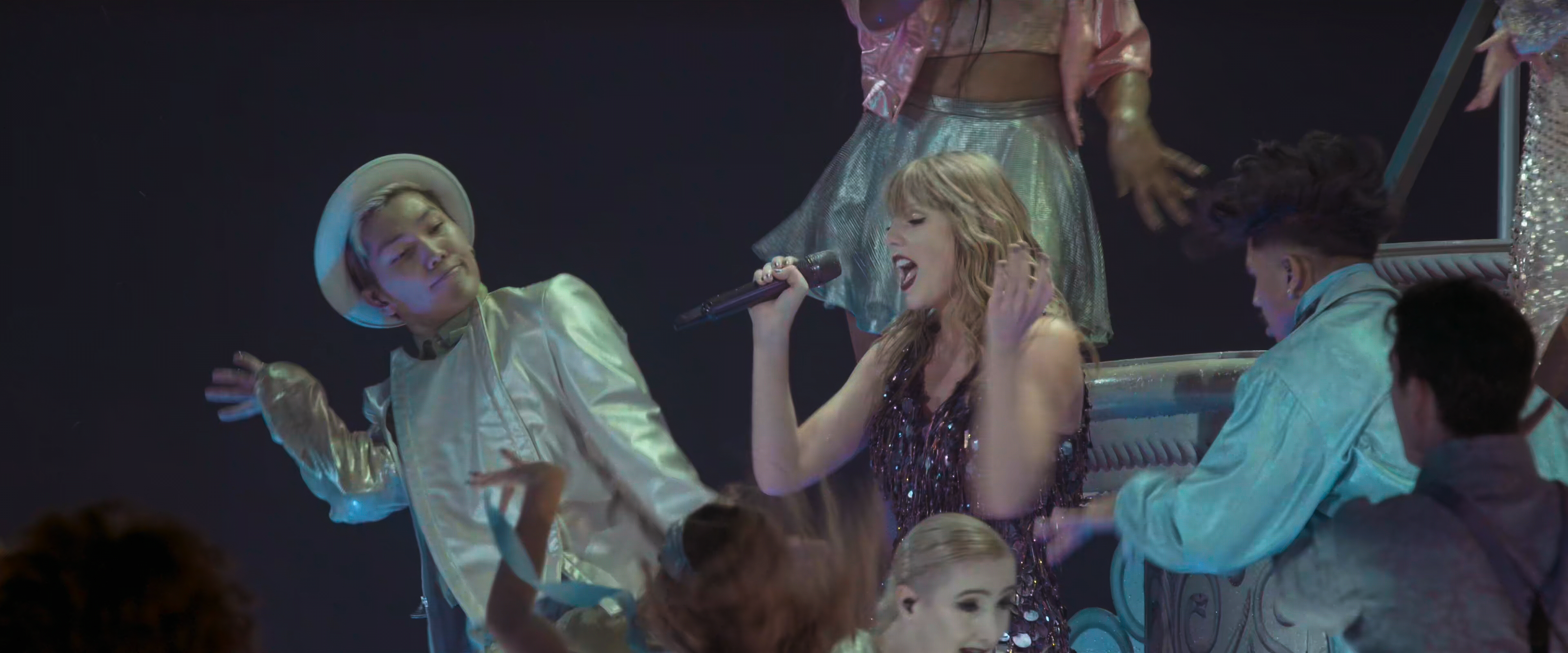 Taylor Swift - Reputation Stadium Tour (2018) 2160p HDR Netflix WEBRip DD+ Atmos 5.1 x265-TrollUHD.mkv_20241025_001410.644.png