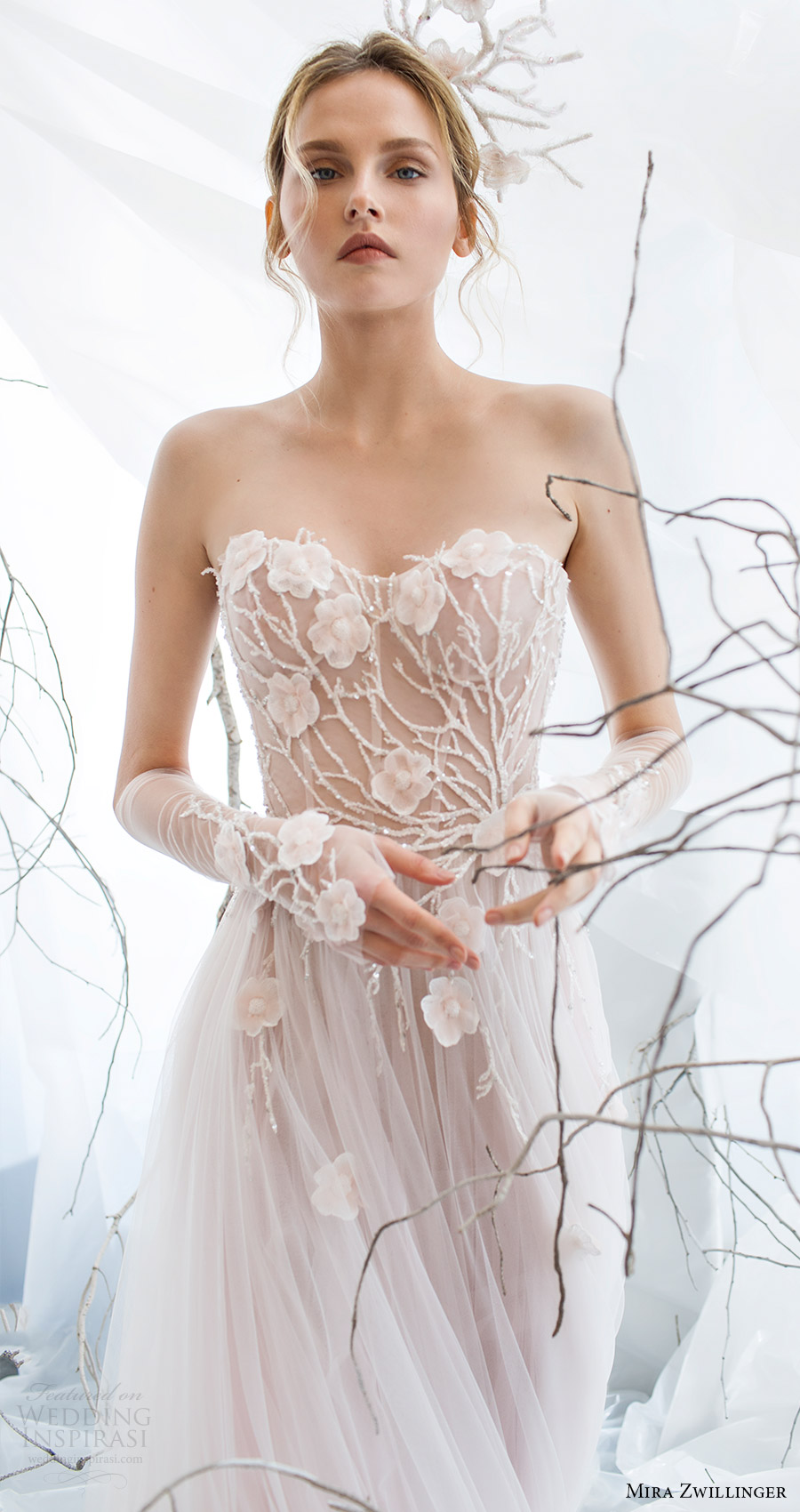 mira-zwillinger-bridal-2017-strapless-sweetheart-aline-w_009.jpg