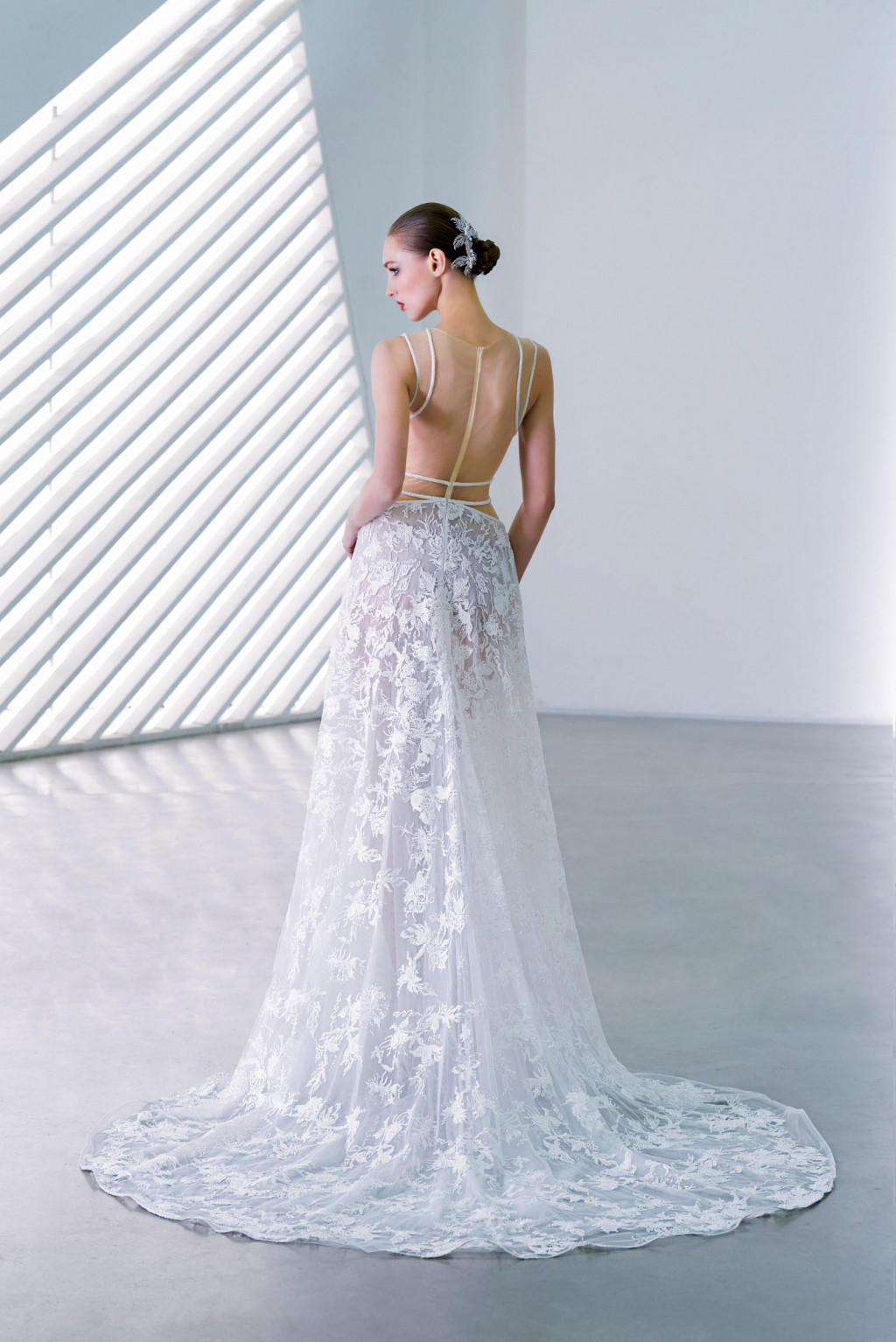 dany_tabet-bridal-2018-2019bluebox-0411_f-resp2400v.jpg