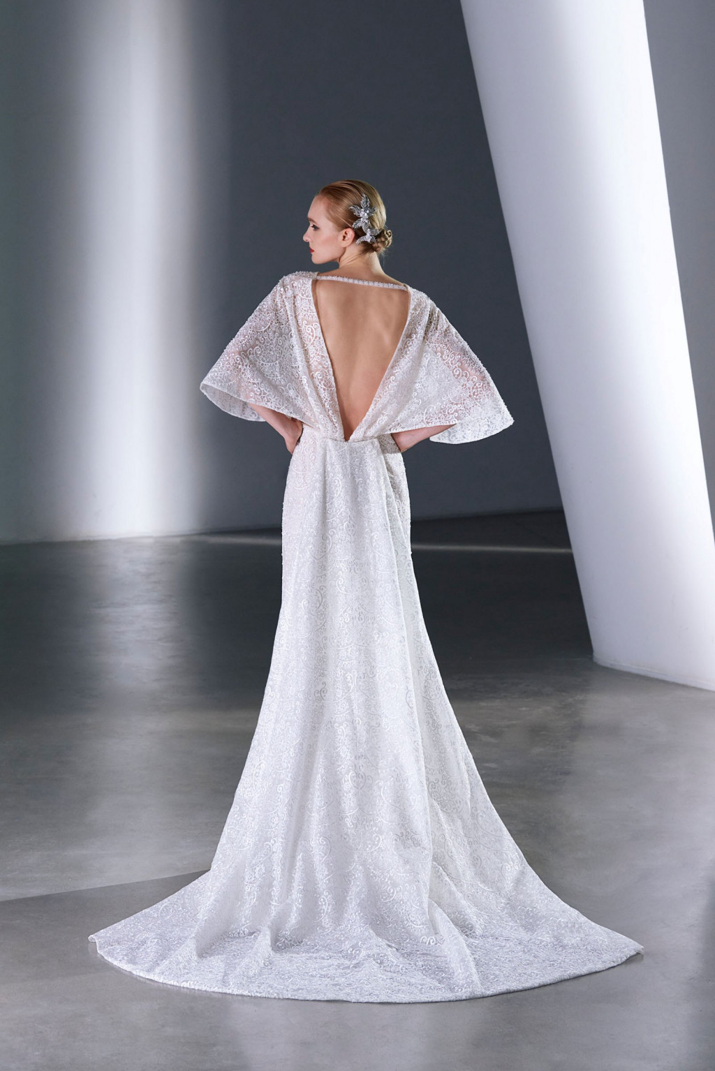dany_tabet-bridal-2018-2019bluebox-1776_1_f-resp2400v.jpg
