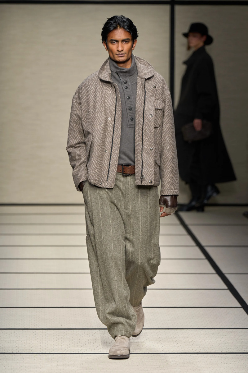 00082-giorgio-armani-fall-2025-menswear-credit-gorunway.webp