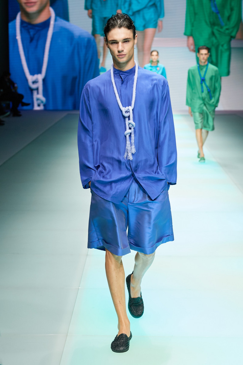 00107-Emporio-Armani-Spring-22-RTW-Milan-credit-gorunway.JPG