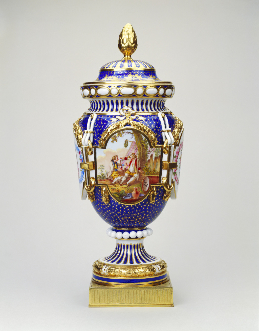 Королевское собрание Северского фарфора (SEVRES PORCELAIN VASE ...