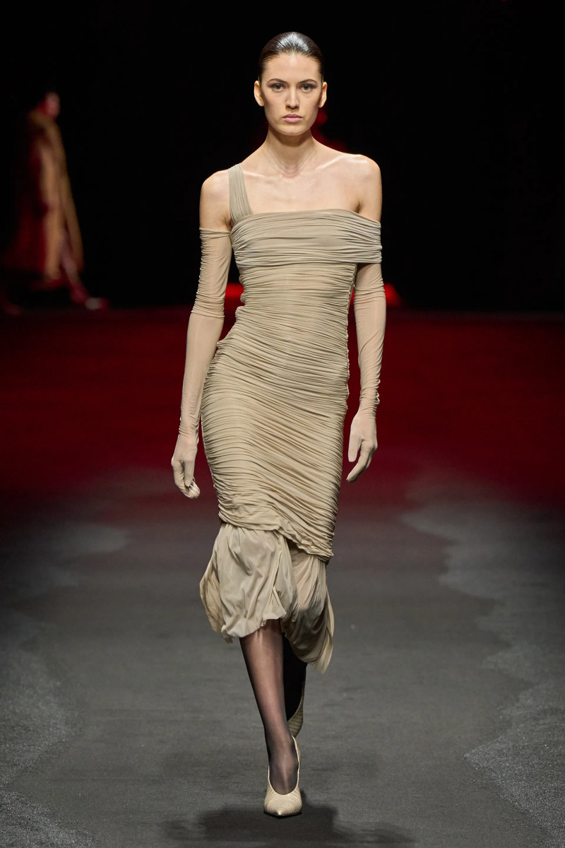 00020-roberto-cavalli-fall-2025-ready-to-wear-credit-gorunway.webp