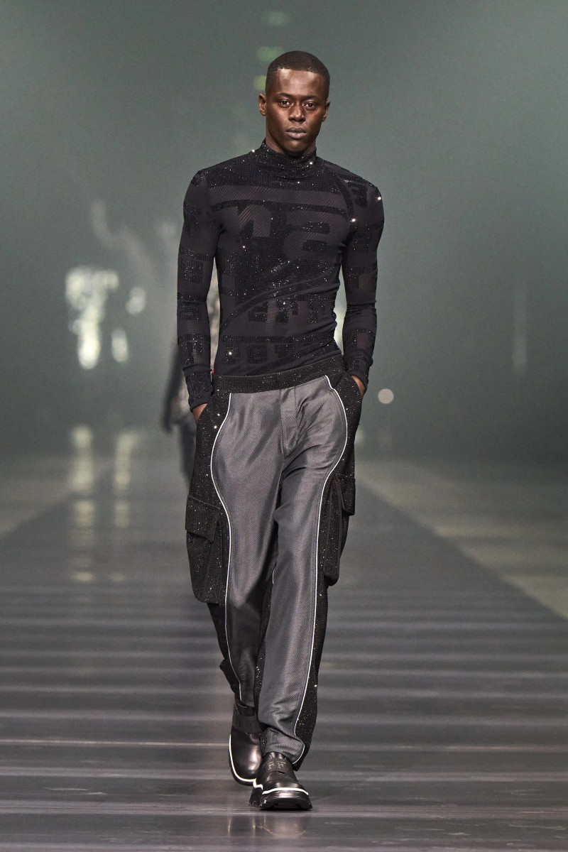 00043-ferrari-fall-2022-ready-to-wear-milan-credit-filippo-fior-gorunway.webp