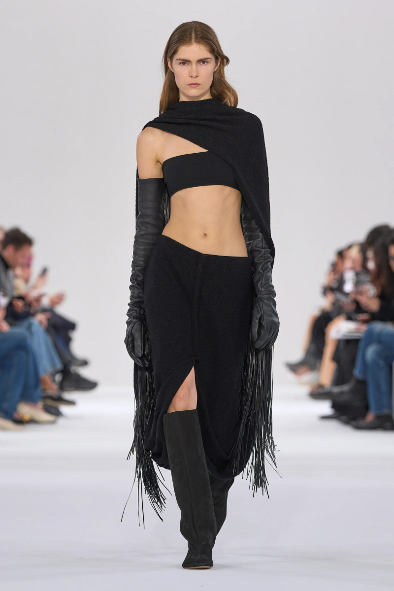 00005-sportmax-fall-2025-ready-to-wear-credit-gorunway.webp
