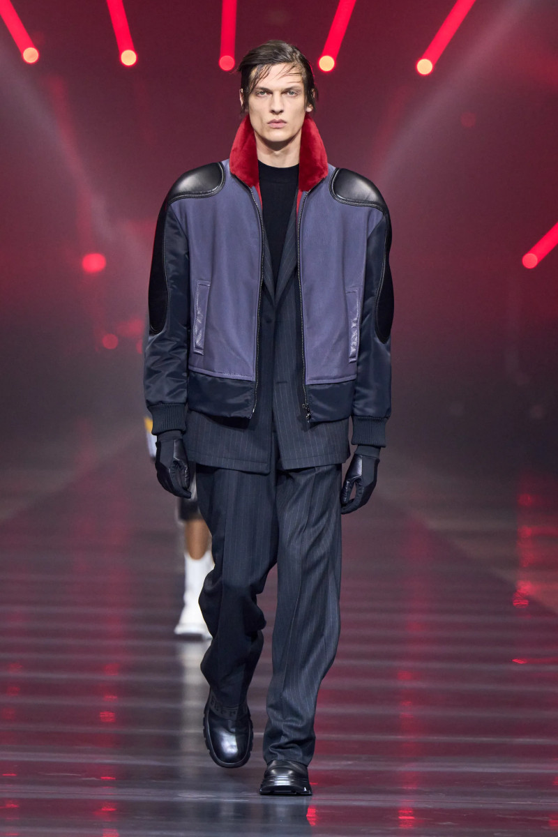 00009-ferrari-fall-2022-ready-to-wear-milan-credit-filippo-fior-gorunway.webp