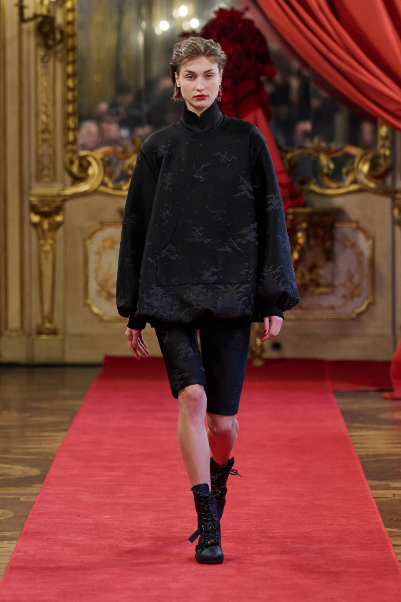 00036-hui-fall-2025-ready-to-wear-credit-brand.webp