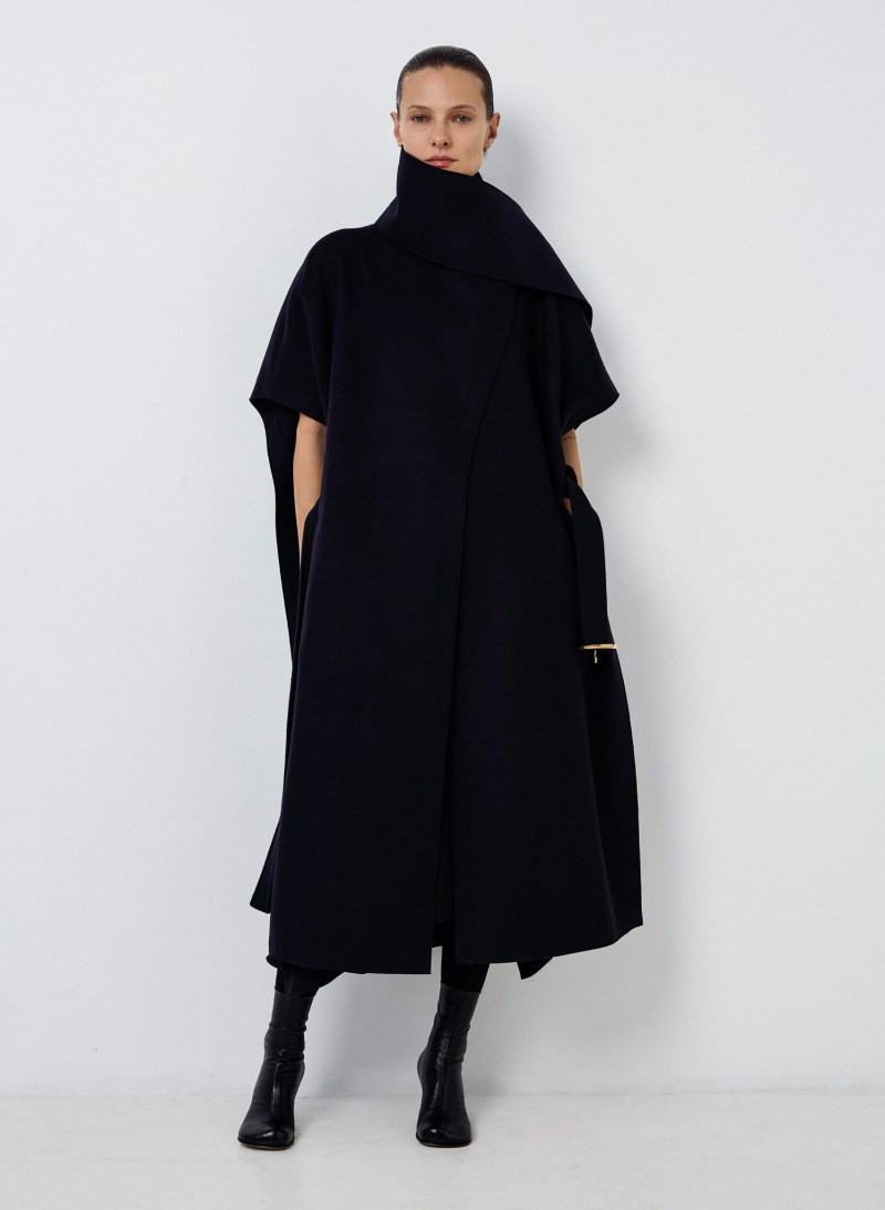 mantu-fall-25-rtw-r-ho-007.jpeg