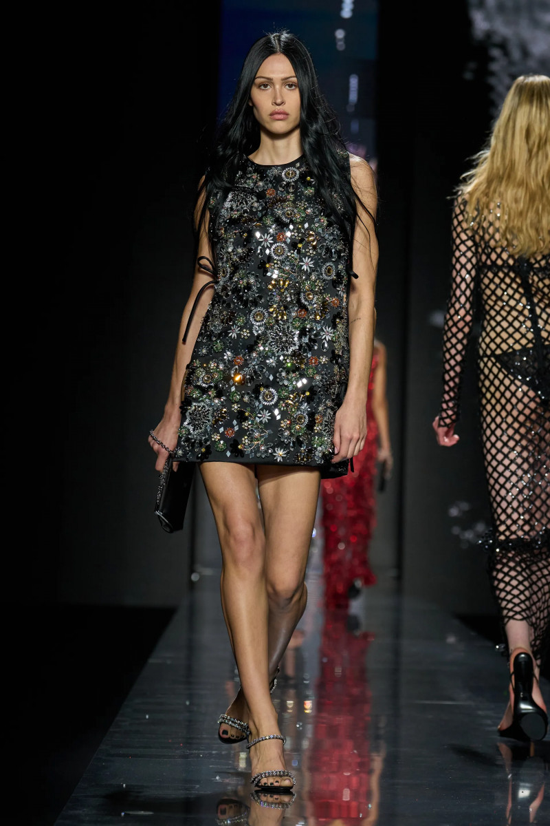 00076-dolce-and-gabbana-fall-2025-ready-to-wear-credit-gorunway.webp