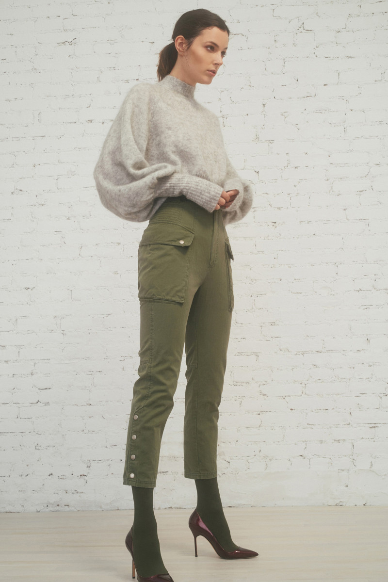 00005-marissa-webb-new-york-pre-fall-19-credit-Chris-Parente.jpg