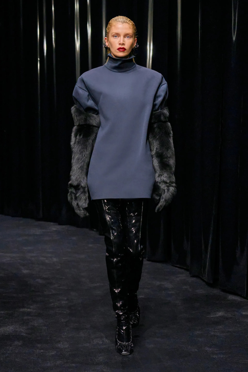 00040-ferrari-fall-2024-ready-to-wear-credit-gorunway.webp
