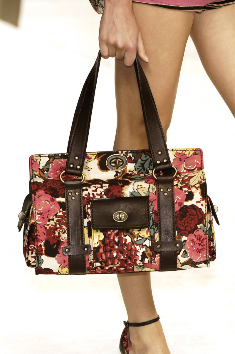 Kenzo+Spring+2006+Details+qNeK7FA68J7x.jpg