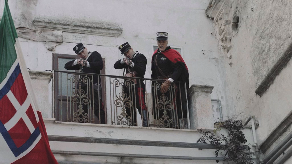 Молодой Папа (2022) HDRip-AVC_ivanes.mkv_20250306_215634.571.png