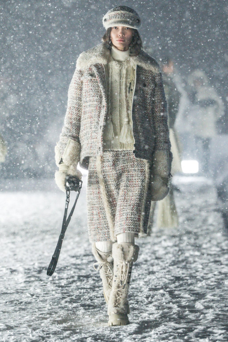 Moncler-Grenoble-F25-runway-GG-127.jpg