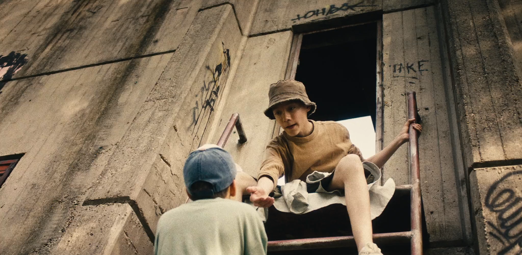 Game 2020 WEB-DL.mkv_snapshot_04.36.png