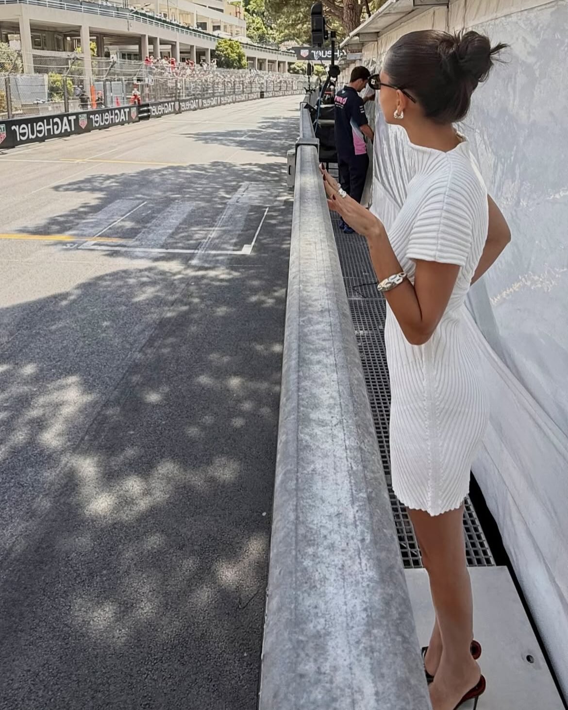 8dc692392d4f74e995a68664dadaf710.jpeg