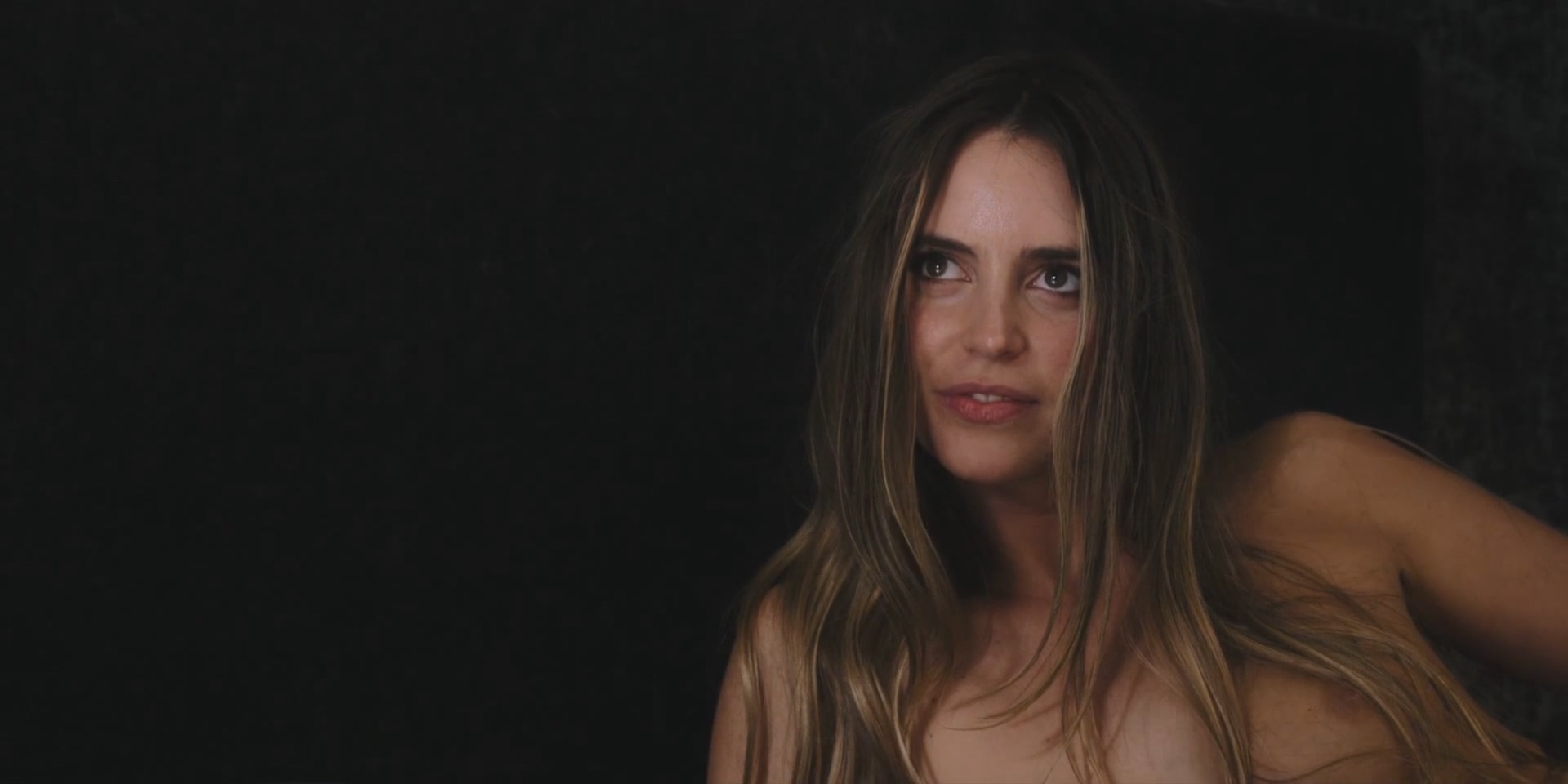Reina Julia Montecristo s01e01.mp4_000055.708.jpg