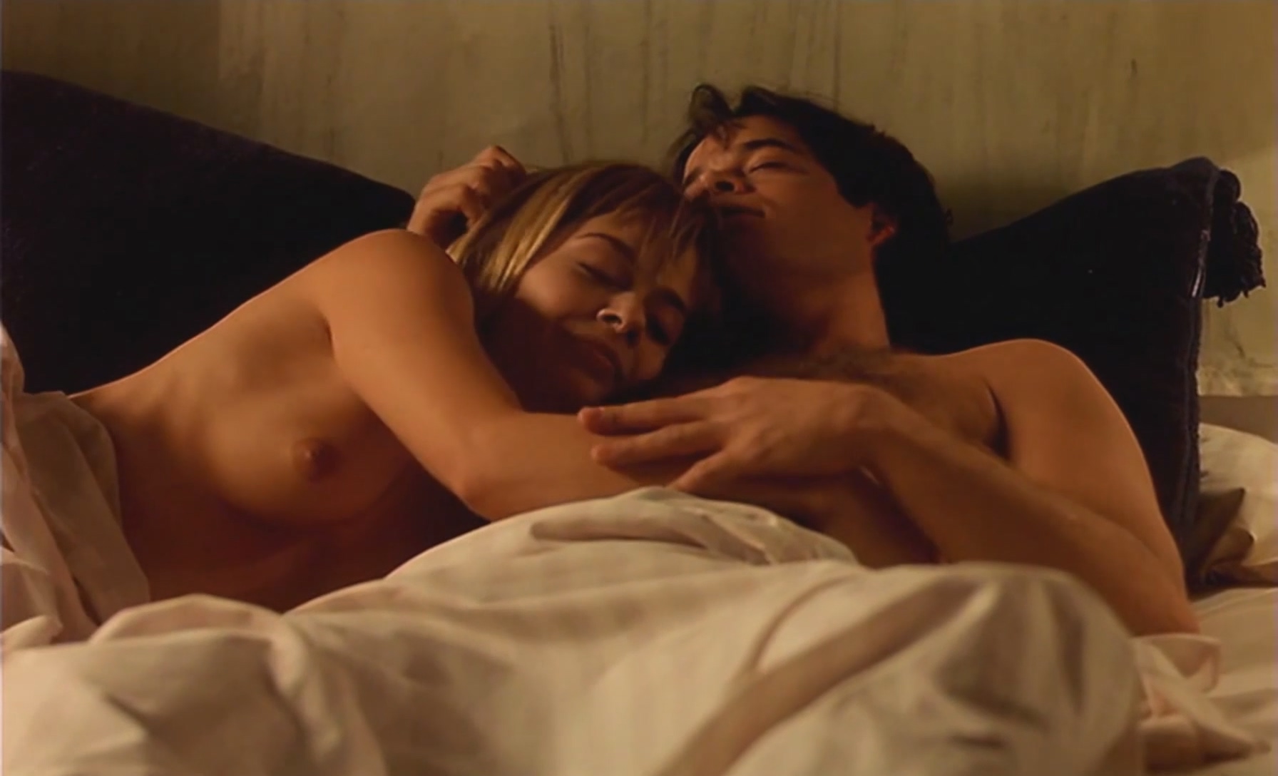 Adanez Maria Cha Cha Cha 01.mp4_000009.542.jpg