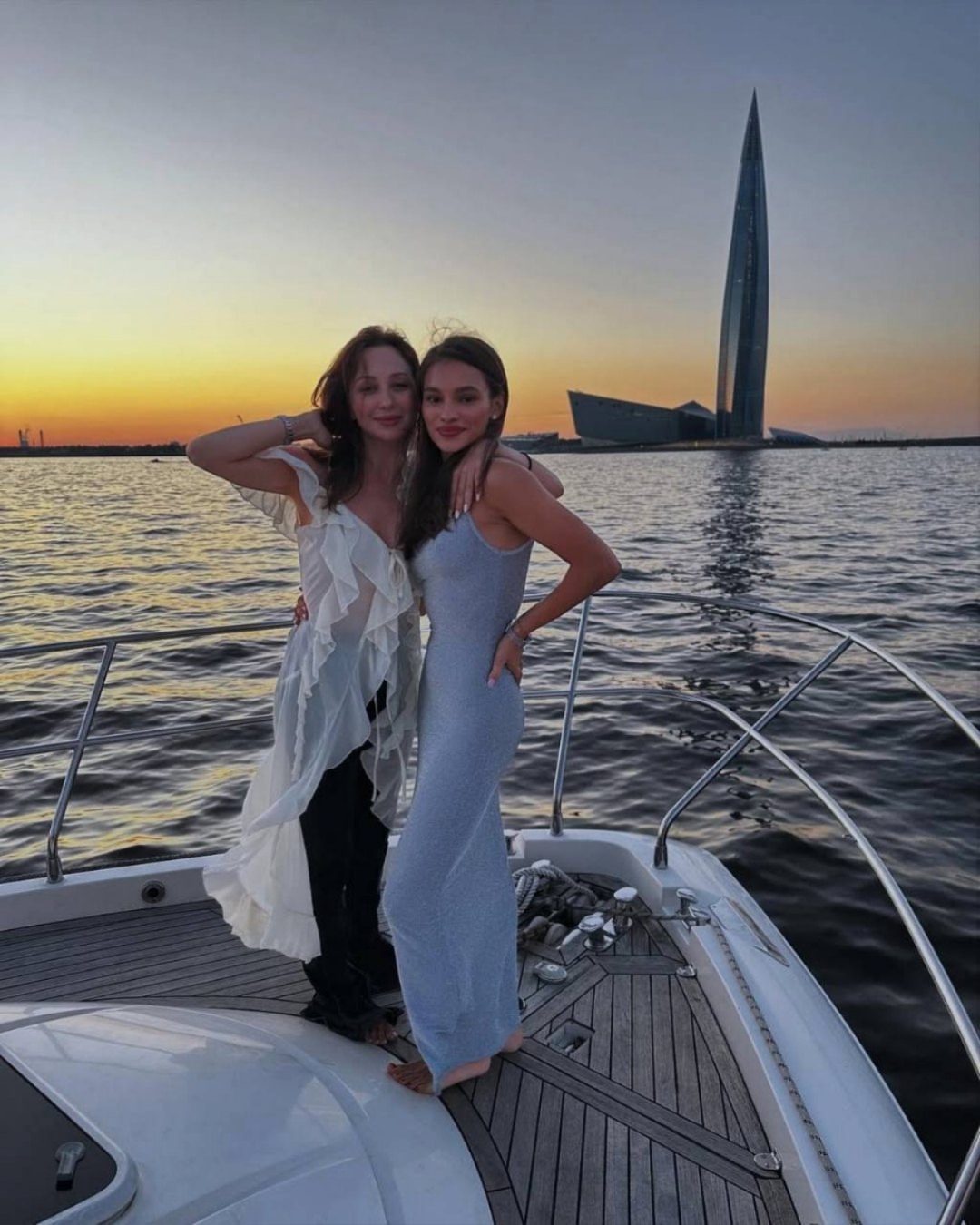 https://i8.imageban.ru/out/2025/08/06/9331be411f9851620c69bceadf2ae95e.jpg