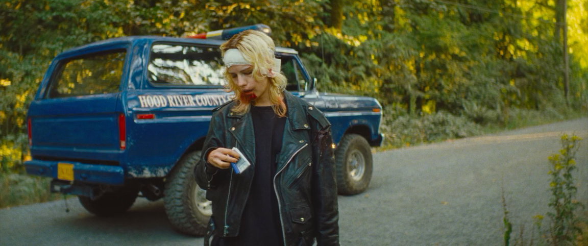 Сталкер (2023) HDRip-AVC_ivanes.mkv_20250828_115356.700.png