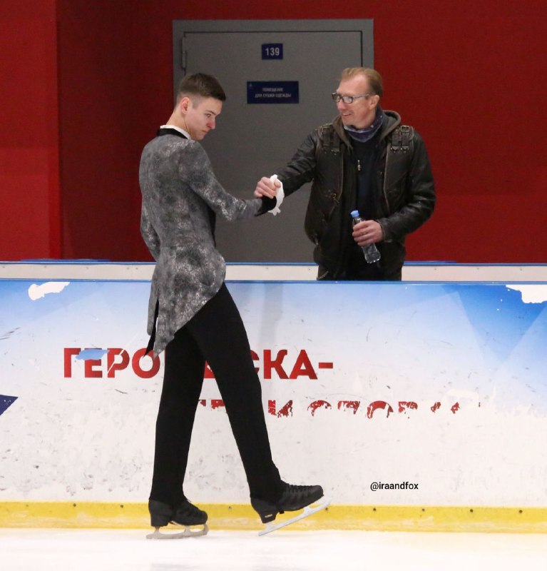 https://i8.imageban.ru/out/2025/09/25/81a9e9c34a1382b1451568c975c11cac.jpg