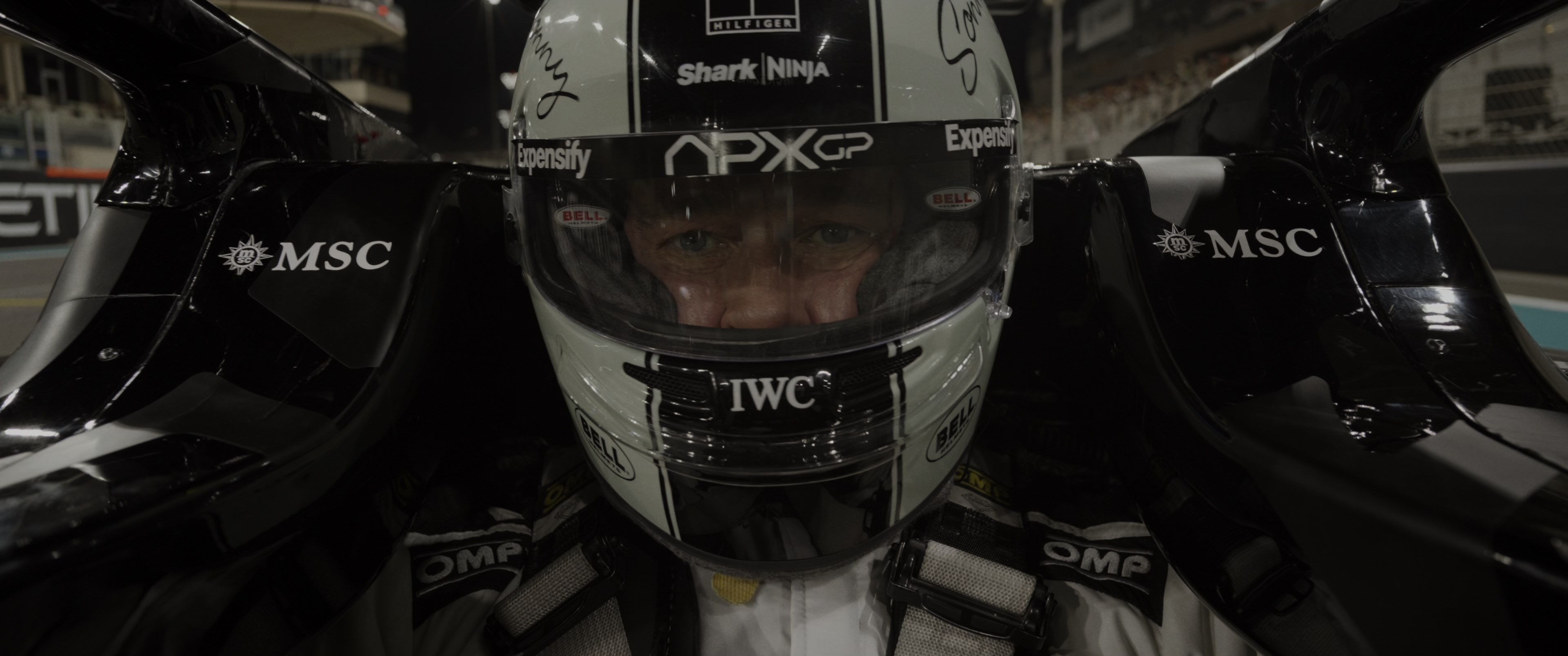 F1 The Movie (2025) BDRip 2160p-NVENC 10 bit [HDR].mkv_snapshot_02.13.17.990.jpg