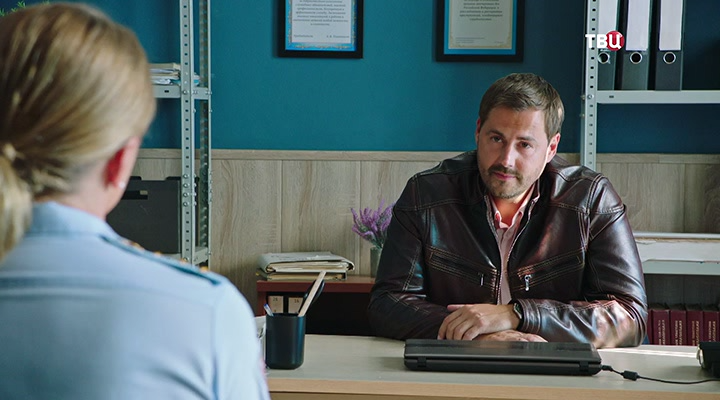 S01.E01.Tayna.Za.Uglom.avi_snapshot_16.26.png