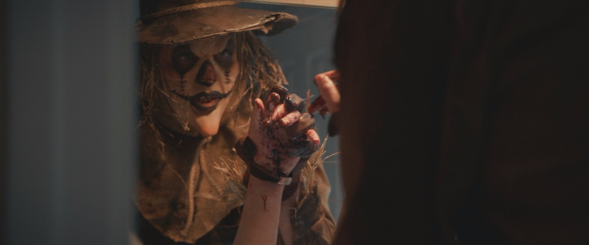 Хэллоуин '86 (2025) WEB-DLRip-AVC_ivanes.mkv_snapshot_00.18.51.500.png