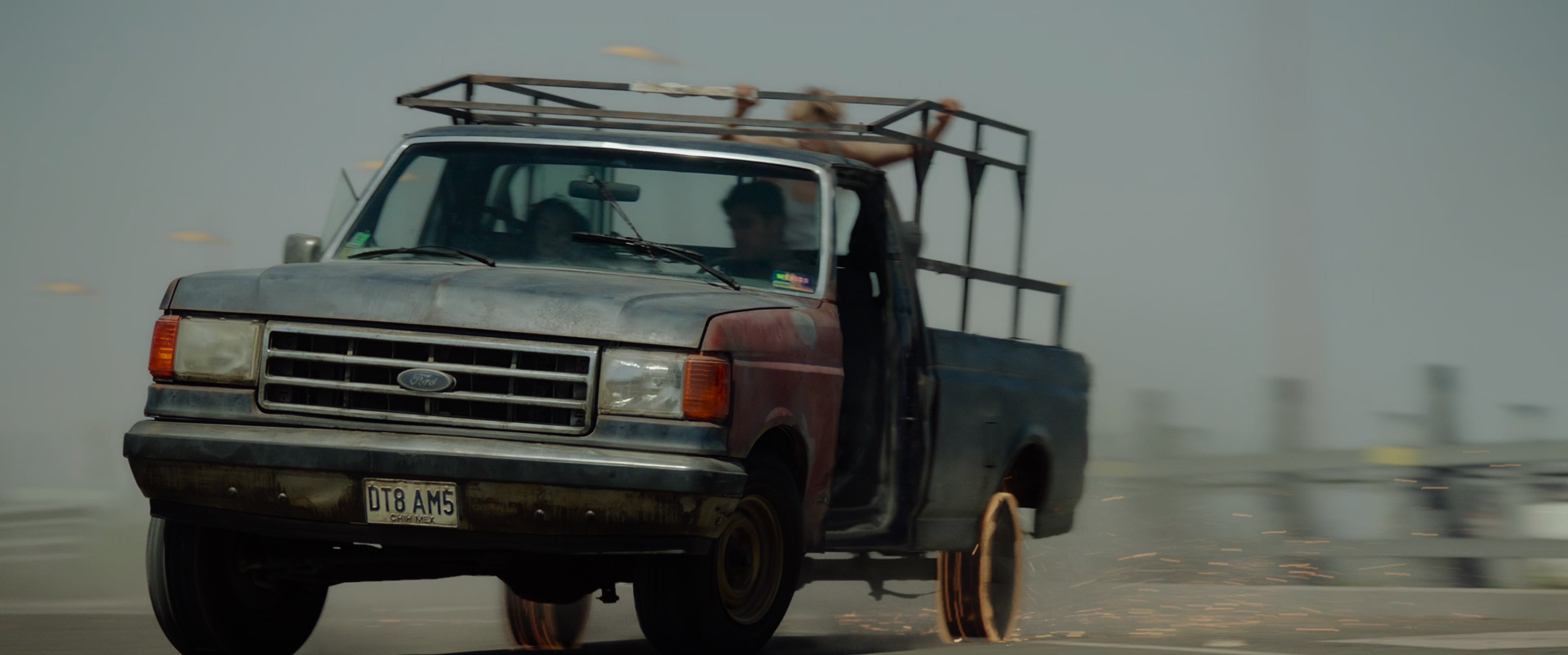 Terminator Dark Fate (2019) BDRip 2160p-NVENC 10 bit [HDR].mkv_snapshot_00.21.51.310.jpg