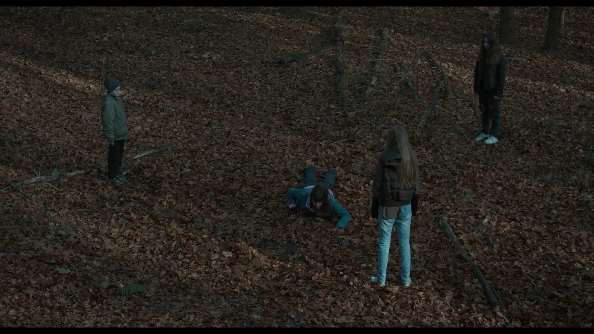 The Black-Eyed Children 2025.mkv_snapshot_01.01.17.841.jpg