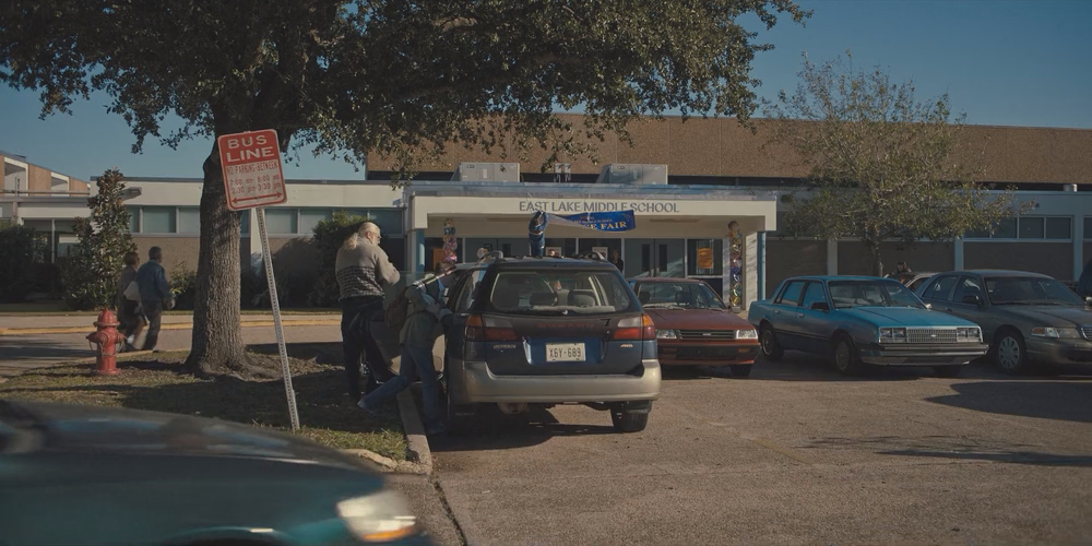 Пять ночей с Фредди 2 (2025) WEB-DLRip-AVC_ivanes.mkv_snapshot_00.49.37.558.png