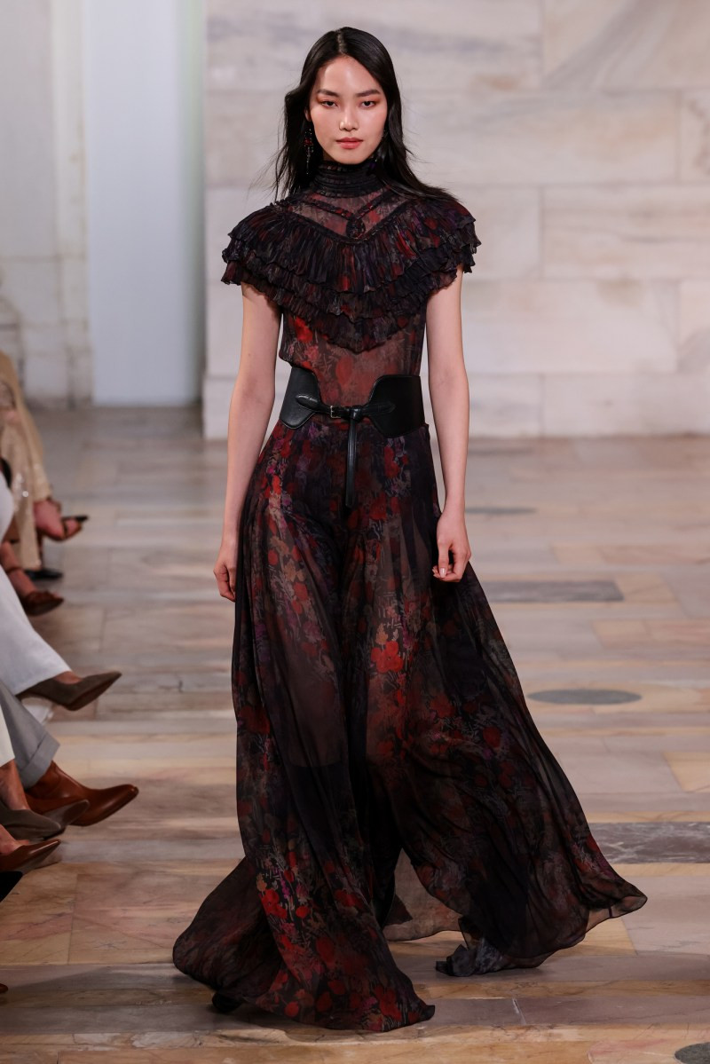 Ralph-Lauren-s25-rtw-runway-MO-024.jpg
