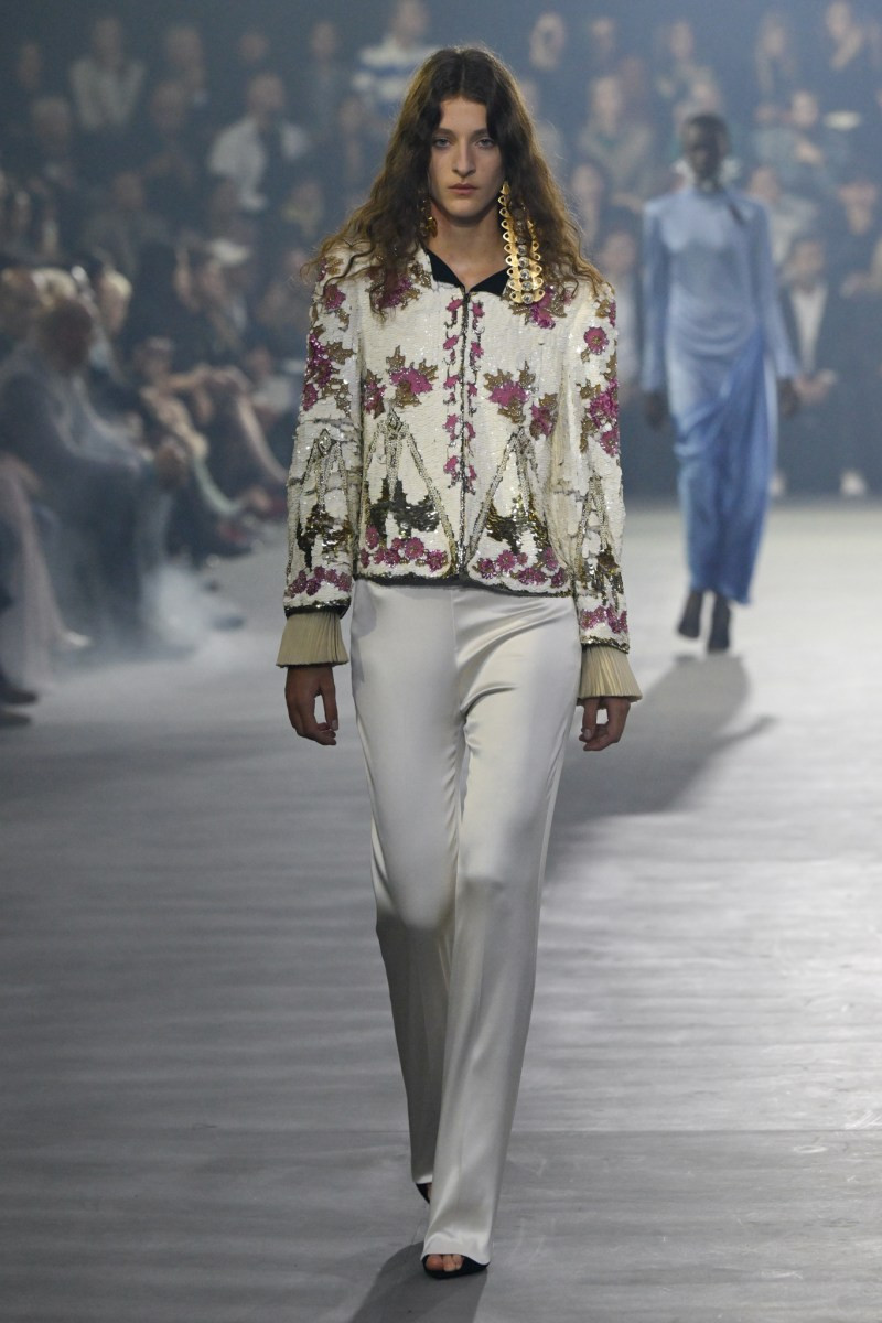 valentino-spring-26-r-gg-010.jpeg