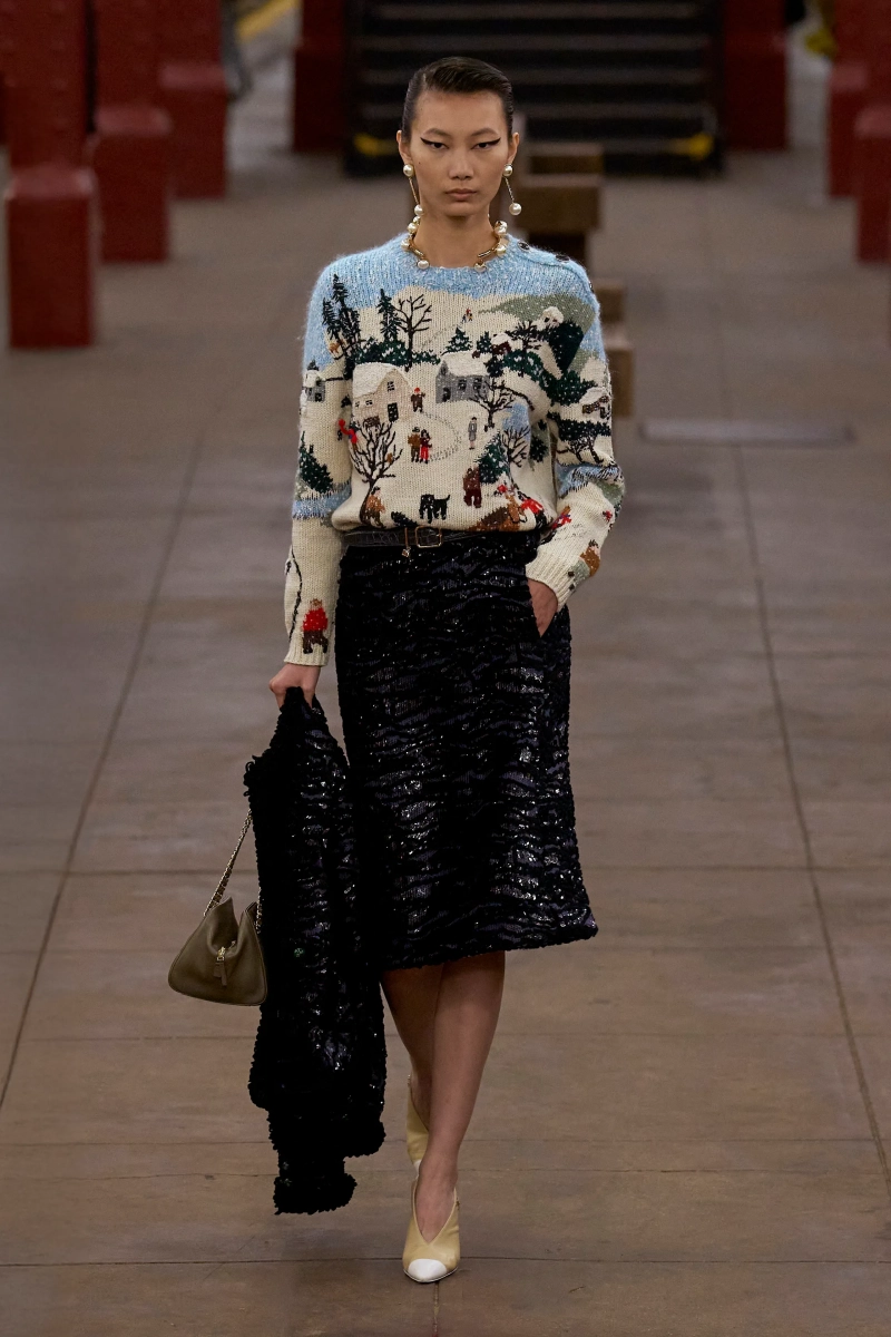 00072-chanel-pre-fall-2026-credit-gorunway.webp