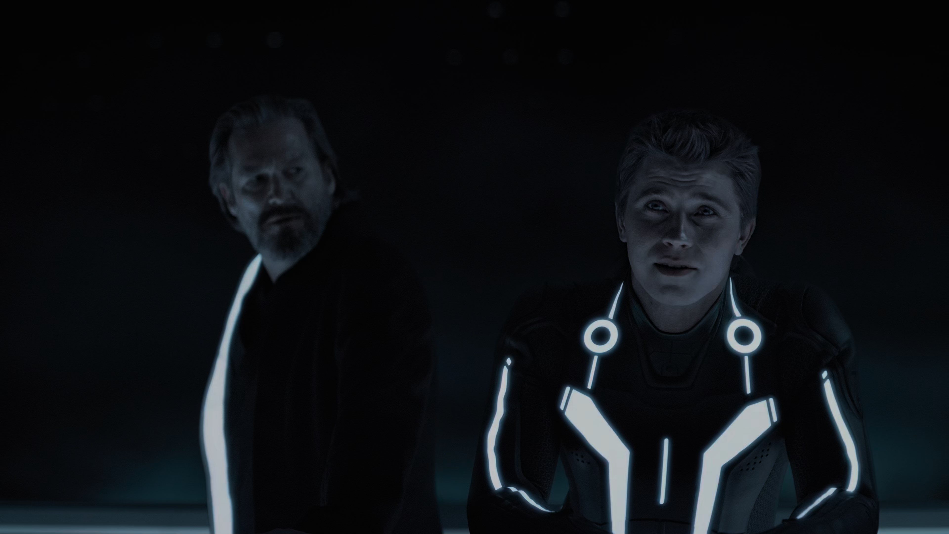 Трон- Наследие.mkv_snapshot_01.24.45.080.jpg