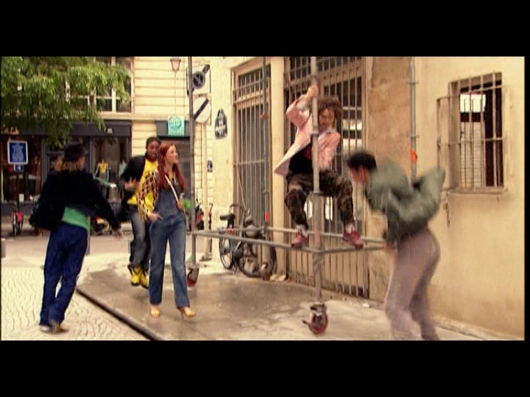 dvd_snapshot_00.04.960.png