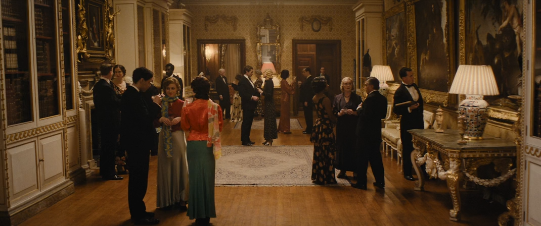 Фэкхем-Холл (2025) HDRip-AVC_ivanes.mkv_snapshot_00.15.30.555.png