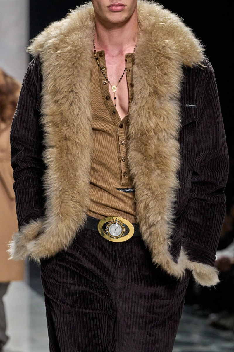 00114-dolce-and-gabbana-fall-2026-menswear-details-credit-gorunway.webp