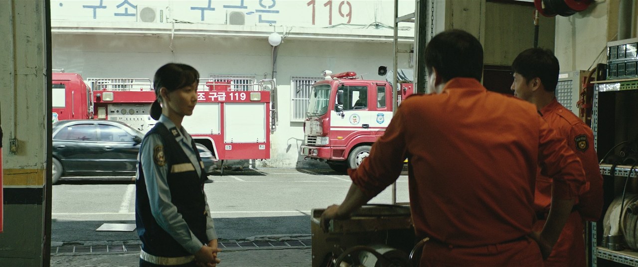 The.Firefighters.2024.720p.BluRay.DD.5.1.x264-MegaPeer.mkv_snapshot_01.06.18.295.jpg