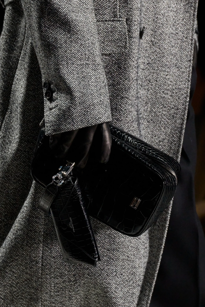00059-dolce-and-gabbana-fall-2026-menswear-details-credit-gorunway.webp