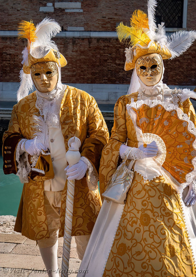 venice-carnival-mask-costume-arsenal-434.jpg