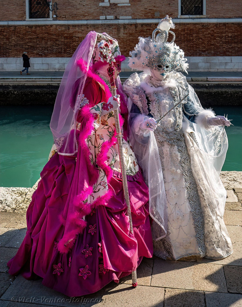 venice-carnival-mask-costume-arsenal-269.jpg