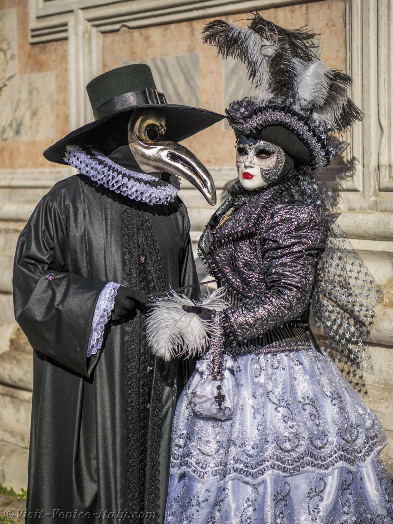 venice-carnival-mask-costume-0531.jpg
